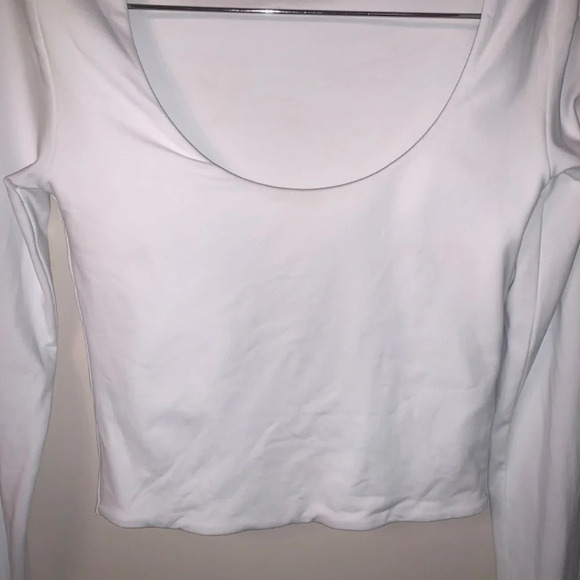 Aritzia Babaton White Sculpt Cropped Long Sleeve Shirt XS - Picture 9 of 11